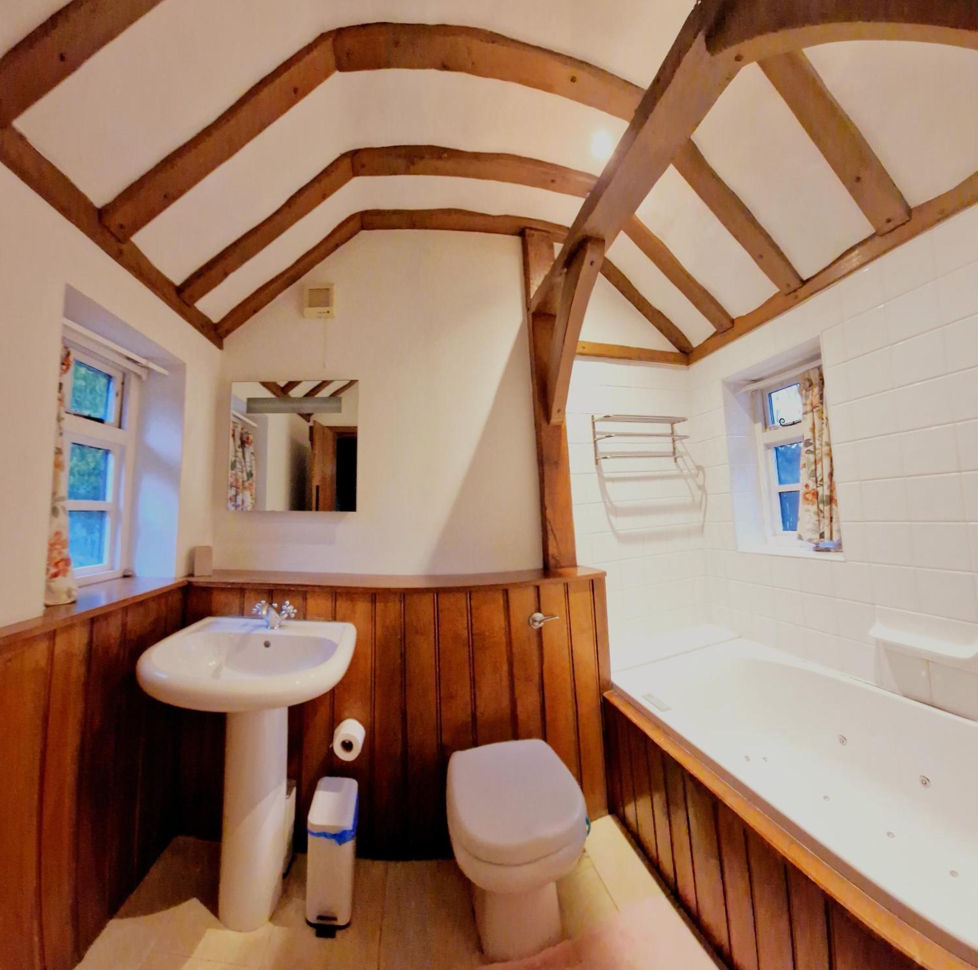 Beautiful Cottage In Brentwood Kelvedon Hatch المظهر الخارجي الصورة
